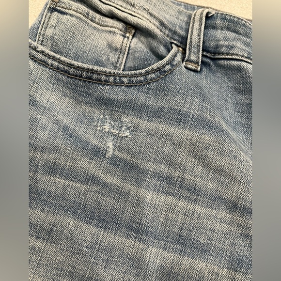 [2.5/US14]Chico’s So Slimming Girlfriend Slim Leg Blue Denim Crop Folded Hem - Picture 3 of 10